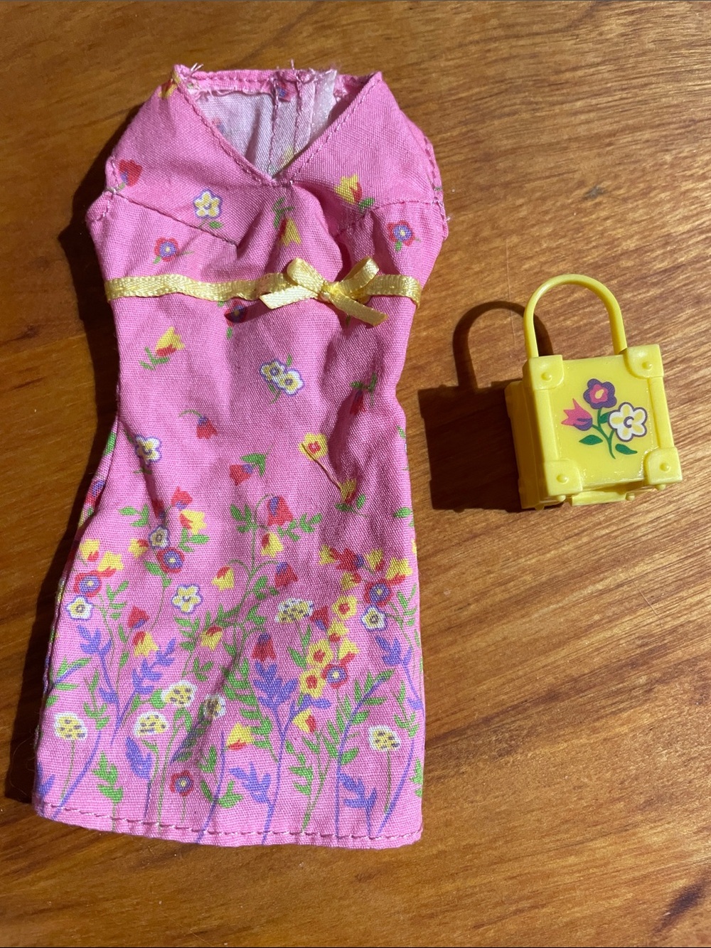 Barbie 1999 Pretty Flowers outfit